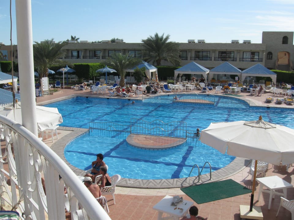 Pool Aladdin Beach Resort