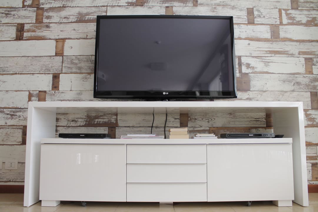 TV 50" Hotel San Salvador