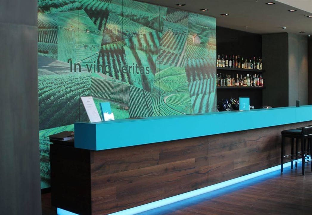 Front Desk  Motel One Wiesbaden