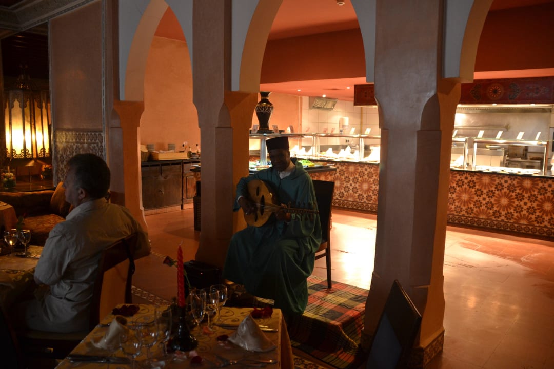 Musik im marokkanischen Restaurant Hotel Riu Tikida Dunas