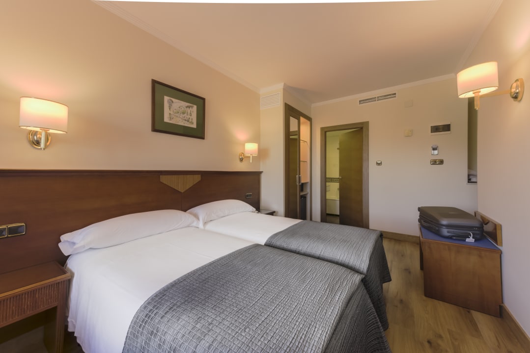 Zimmer Hotel Porcel Alixares