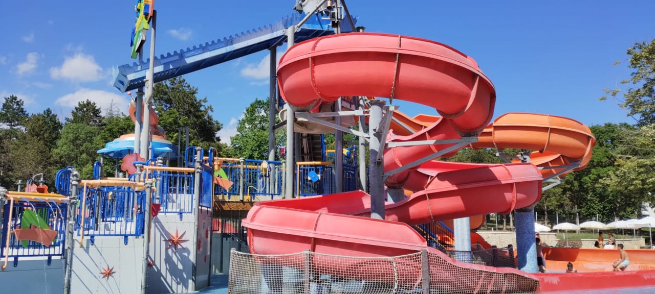 Gastro Ralitsa Aqua Club