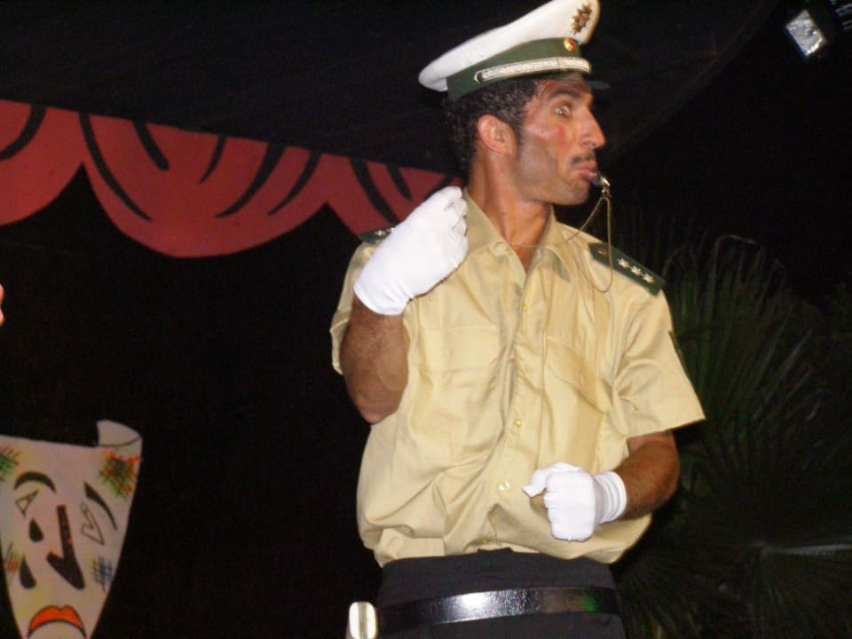 "Swow-Show-Showtime"... Hane Family Resort