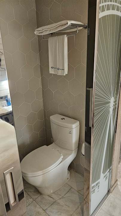 Zimmer Airline Inn - Kaohsiung Station