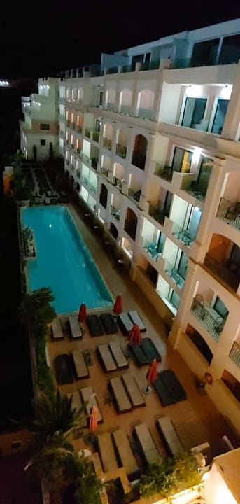 Außenansicht Grand Hotel Gozo