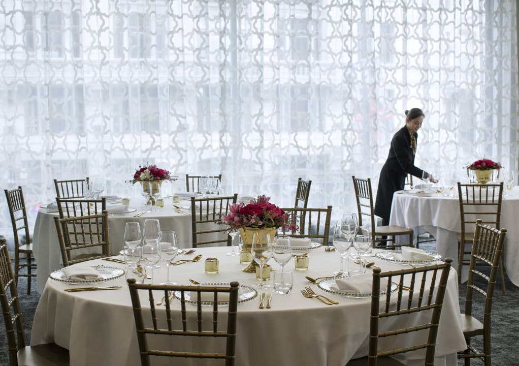 Gastro Grand Mercure Auckland