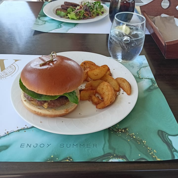 Gastro Vantaris Luxury Beach Resort