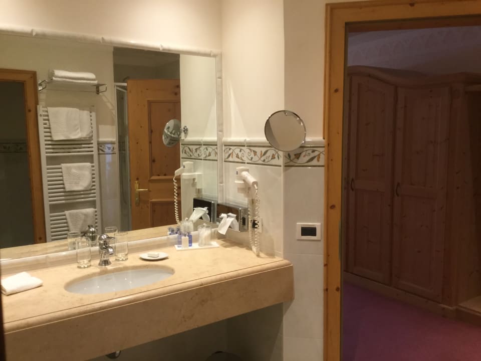 Zimmer Hotel Sassongher