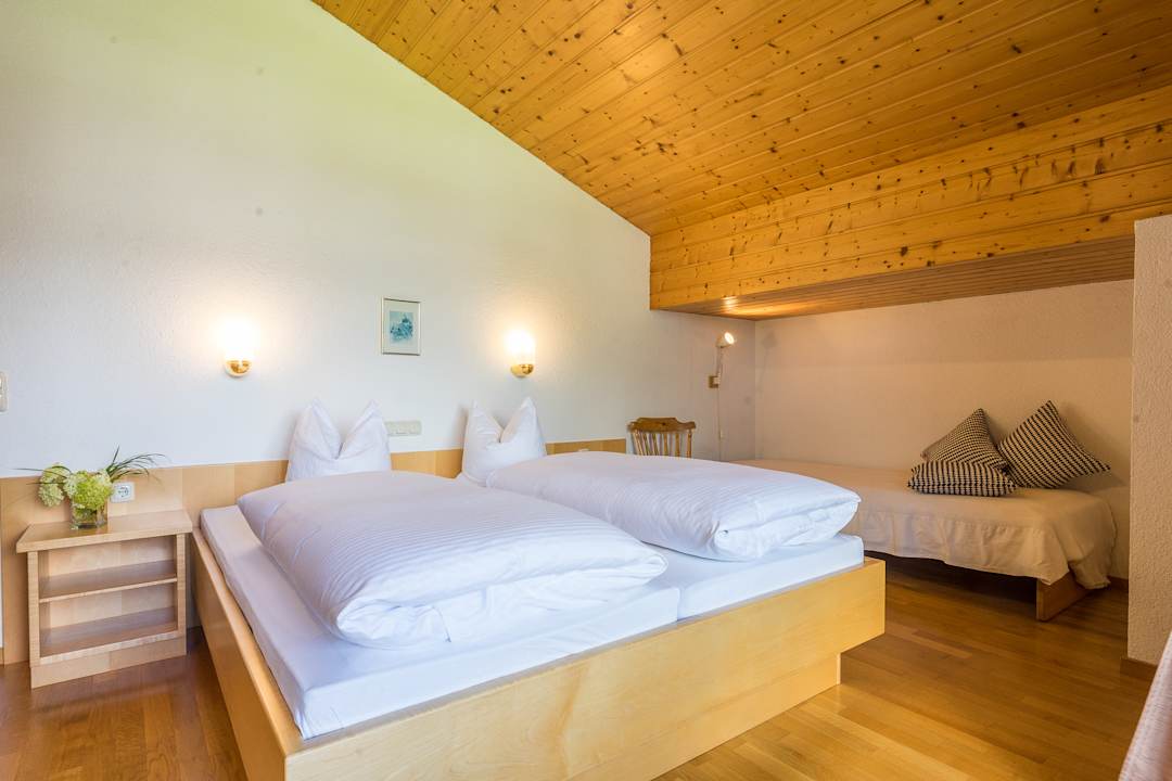 Zimmer AlpenApart Montafon Haus Engstler