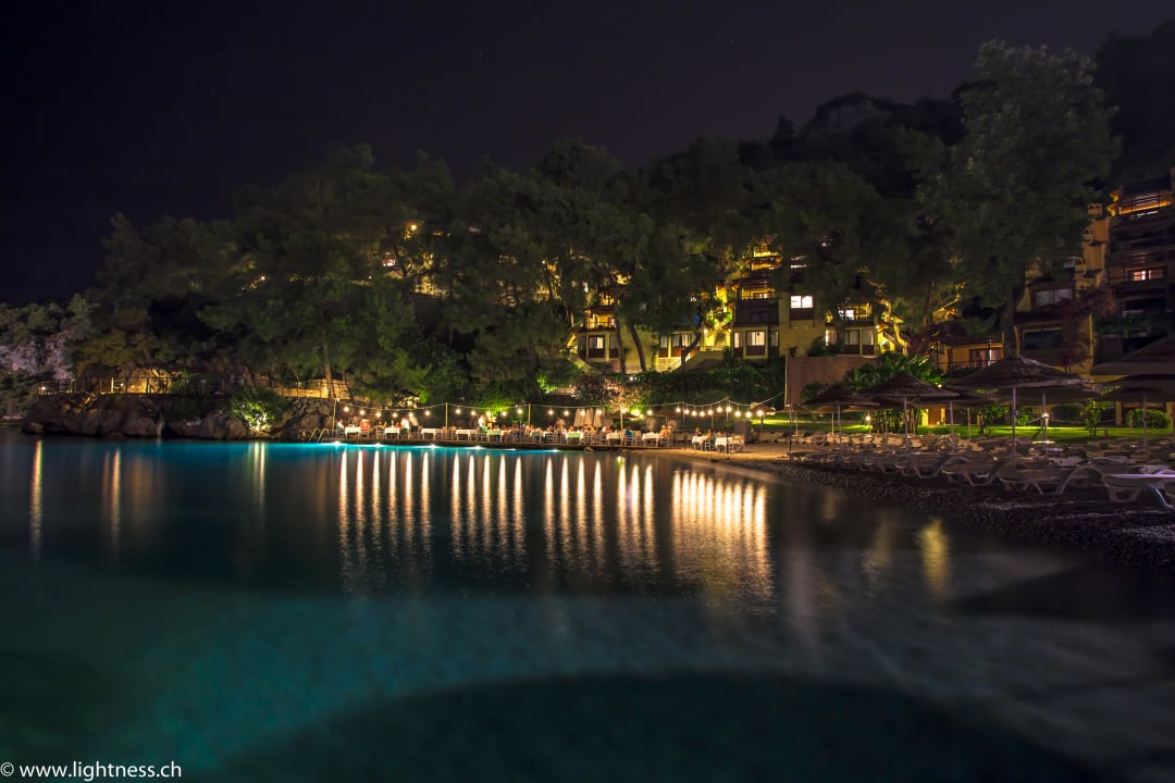 Strand Hillside Beach Club