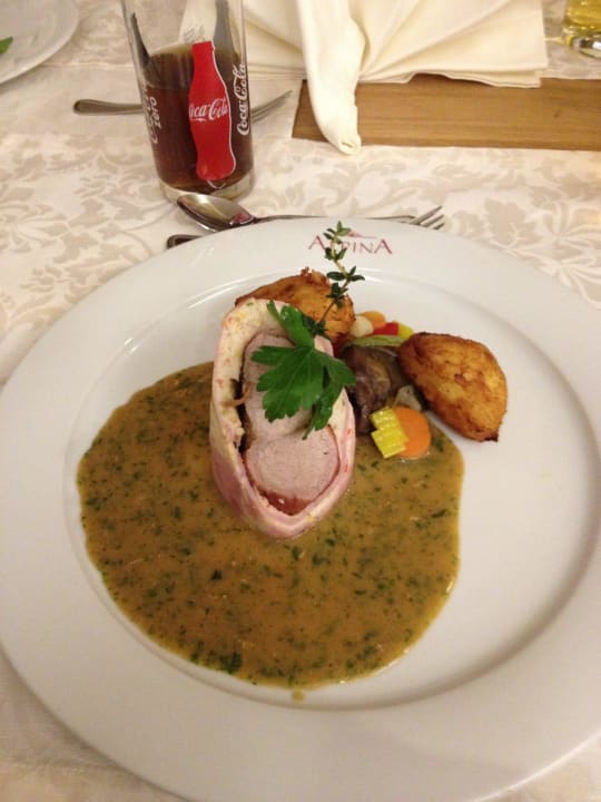Hauptgericht Hotel Alpina