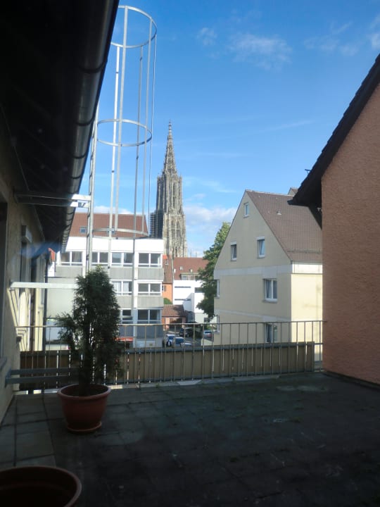 Blick aus dem Flur ins Zentrum auf den Münster Centro Hotel Stern