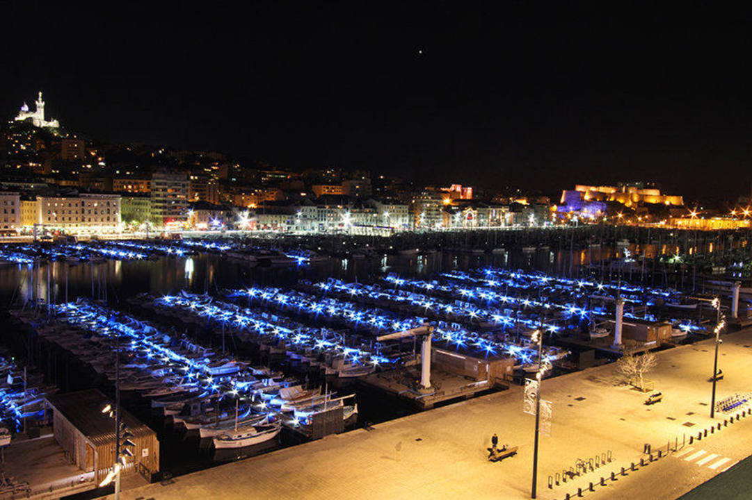 Vue depuis les chambres , la nuit Hotel Residence du Vieux Port