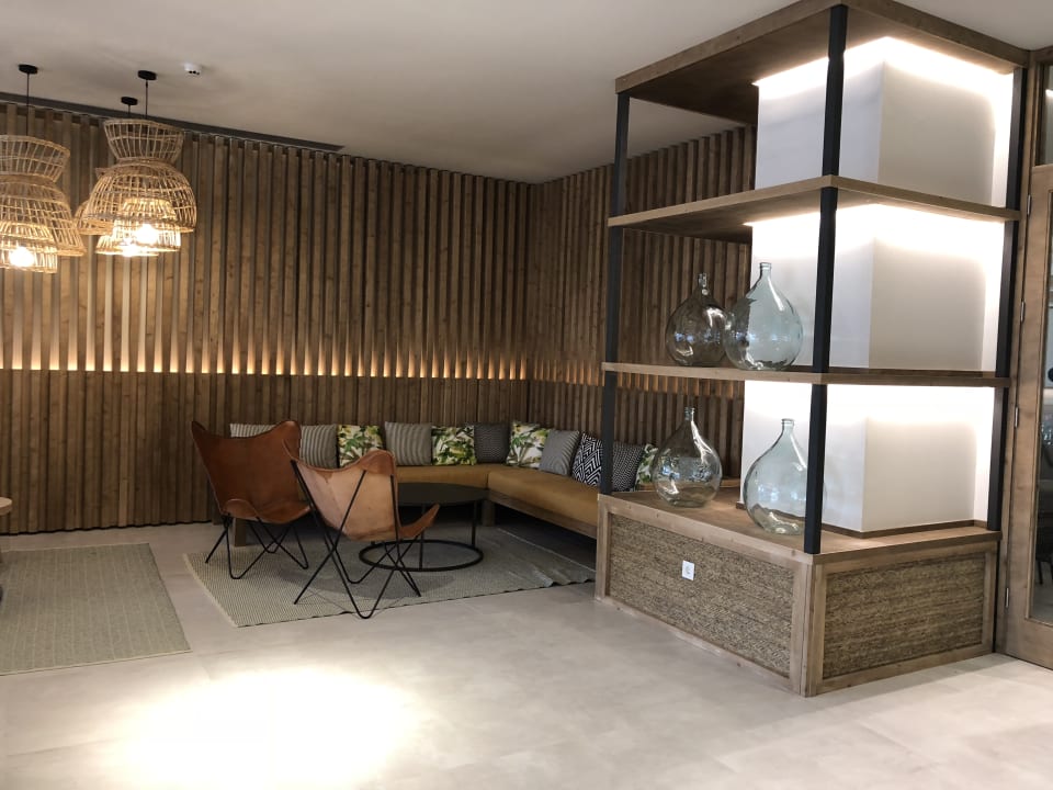 Lobby Corallium Dunamar by Lopesan Hotels