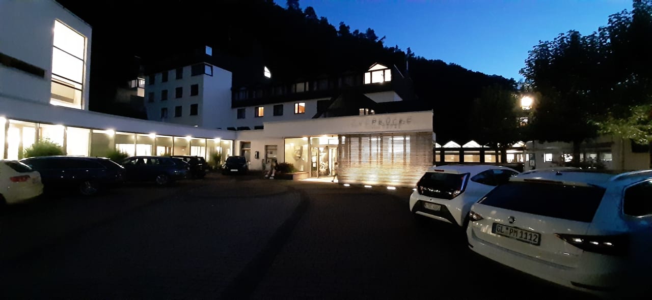 Außenansicht Hotel Zugbrücke Grenzau