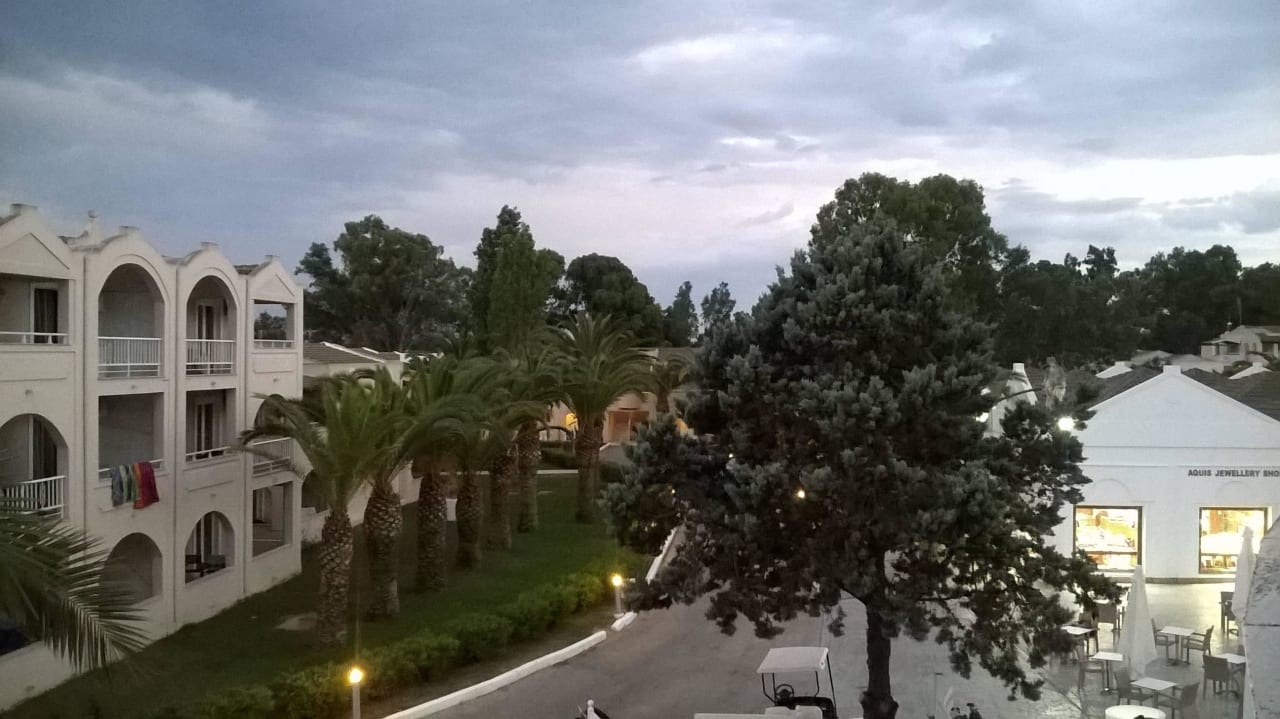 Hptel Sandy Beach Resort