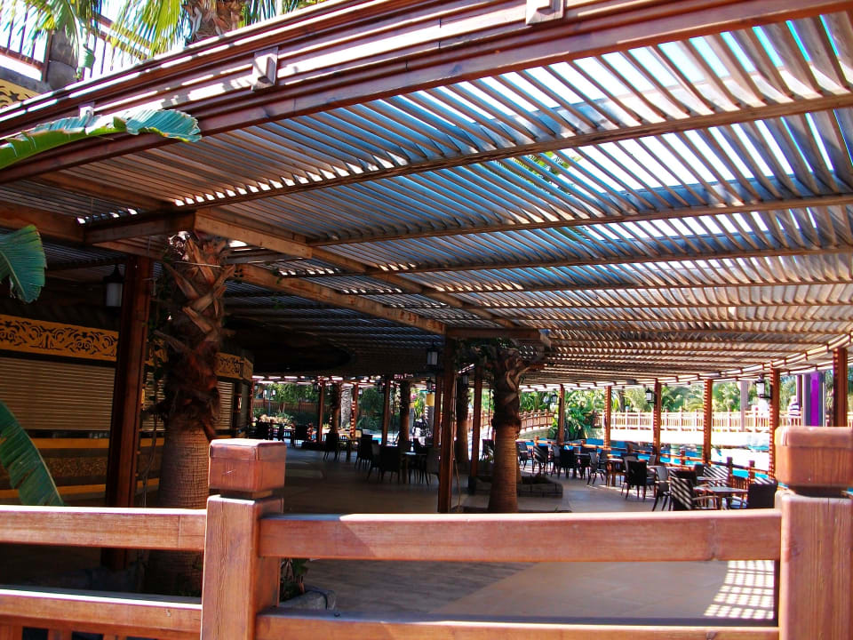 Poolbar Hotel Royal Dragon