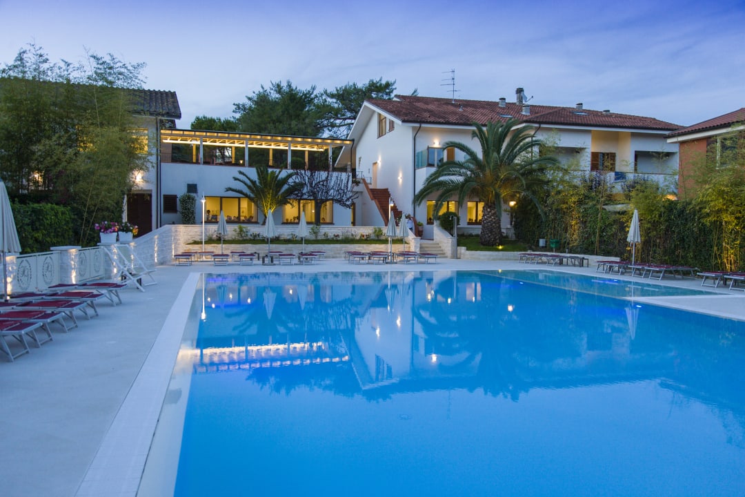 Pool Hotel Giardino Suites&Spa