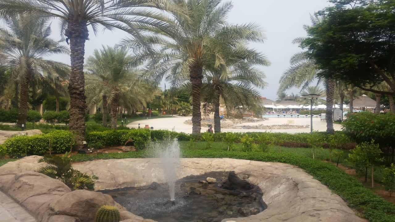Gartenanlage Fujairah Rotana Resort & Spa
