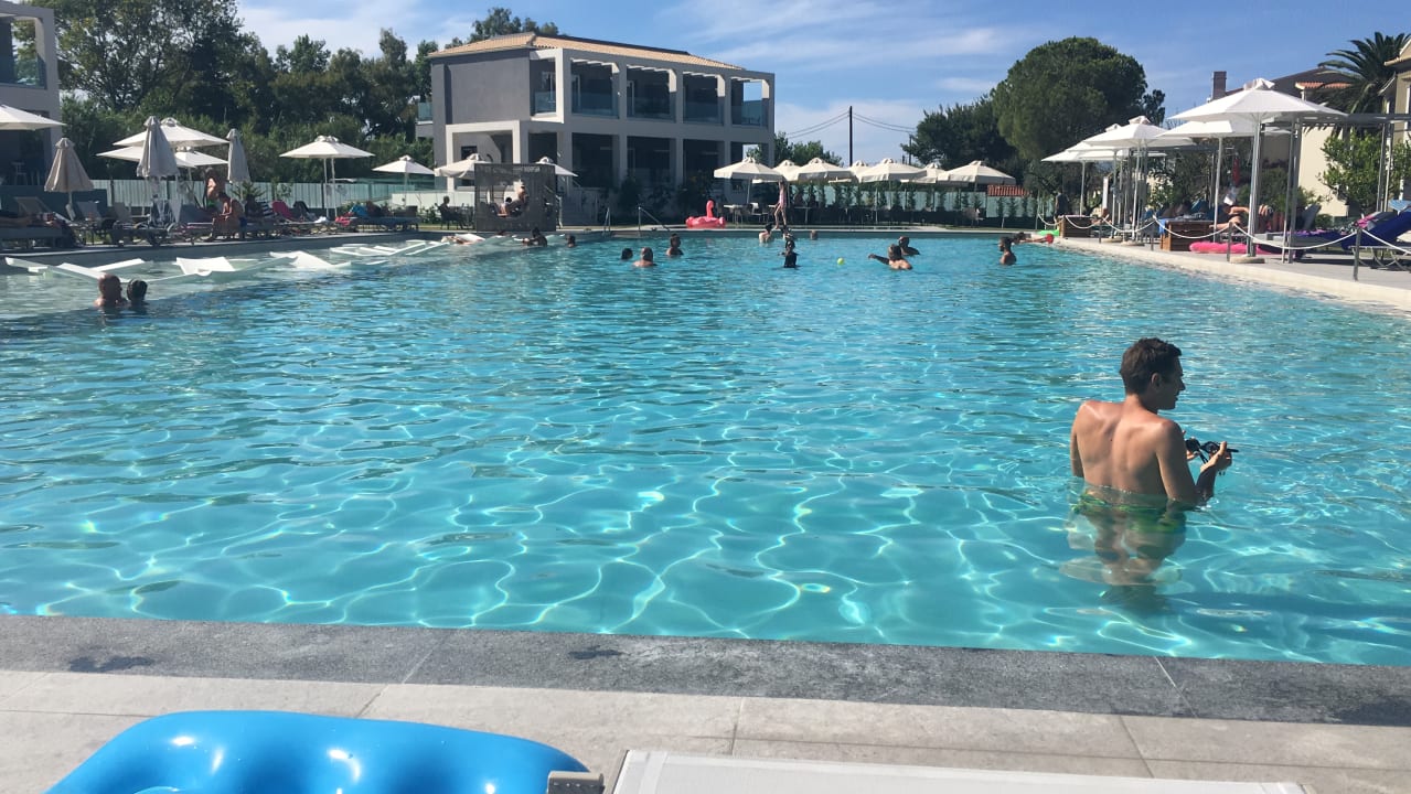 Pool Acharavi Beach Hotel
