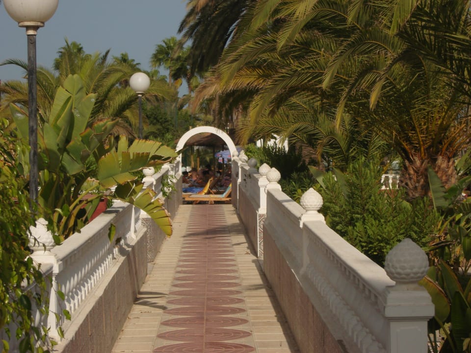 Gartenanlage HL Miraflor Suites Hotel