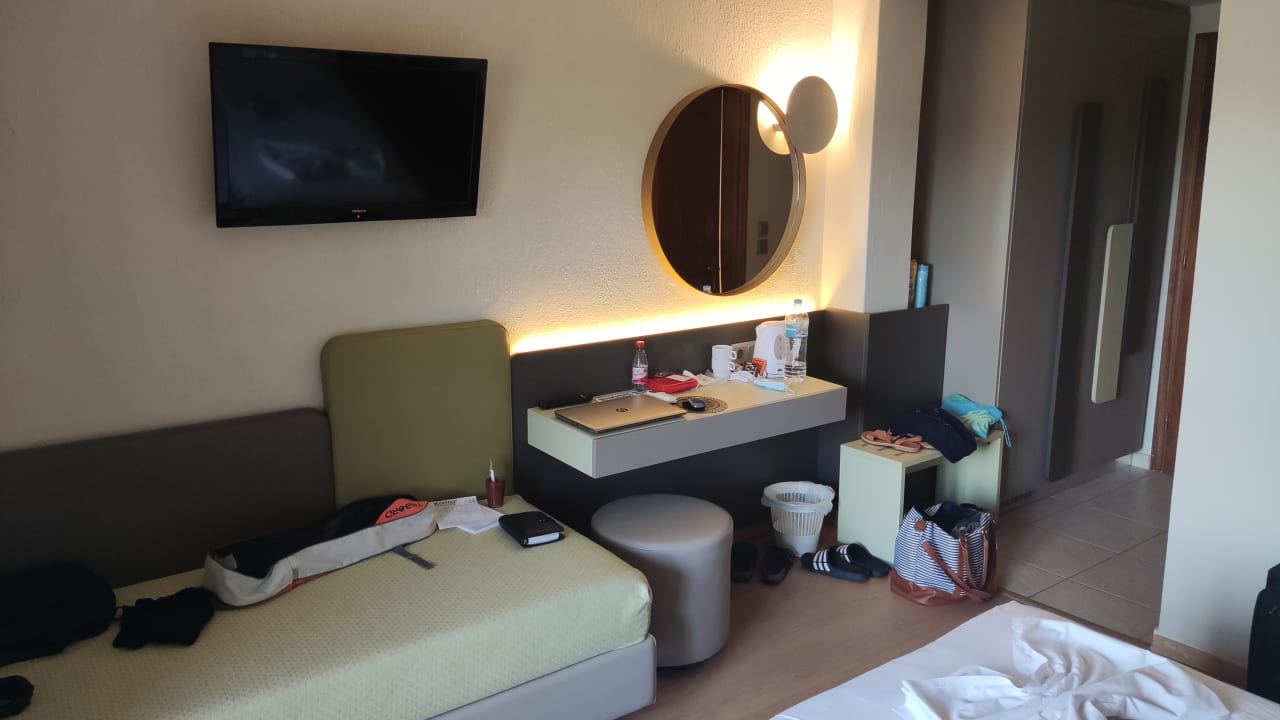 Zimmer Akrathos Beach Hotel