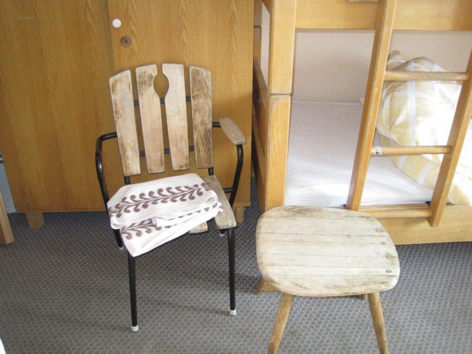 Stühle Nebenhaus ( Sperrmüll ) Alpengasthof Hotel Gruberhof