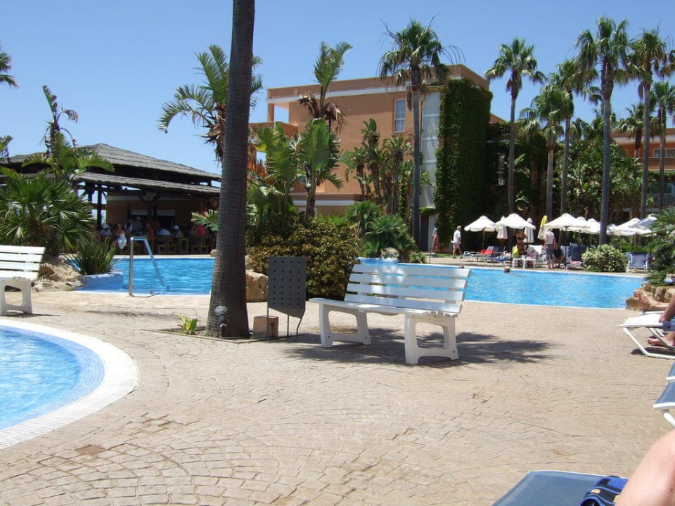 Nördlicher Teil des Pools Hipotels Barrosa Park