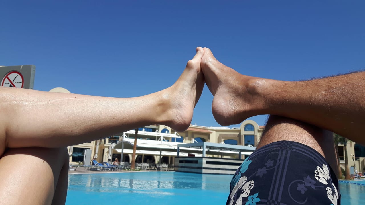Wir  Pickalbatros White Beach Resort - Hurghada