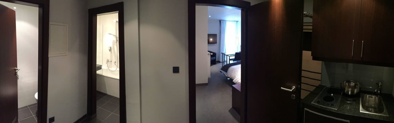Aus dem Flur Schiller 5 Hotel