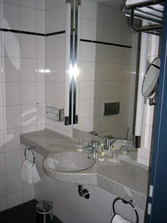 Bad Waschbeckenseite Aparion Apartments Berlin