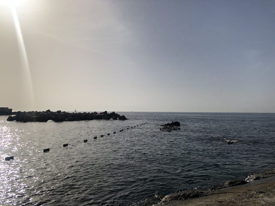 Strand Rubi Platinum Sign