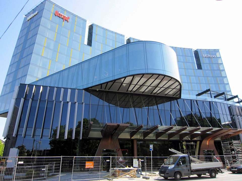 Entrance Hilton Tallinn Park