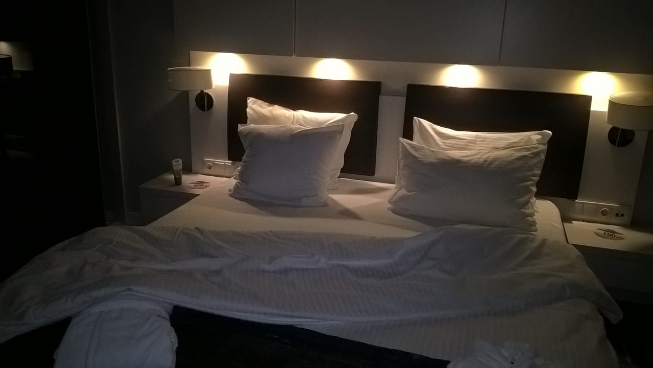 Schlafzimmer  Marine & Ultra Marine