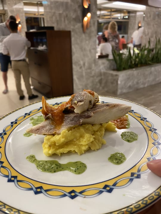 Gastro Xanadu Resort Hotel