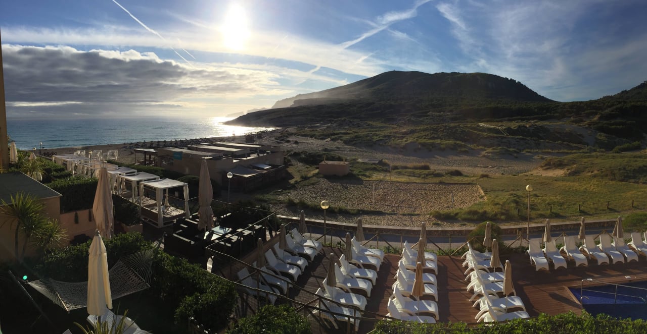 Traum-Ausblick am Morgen VIVA Cala Mesquida Resort & Spa