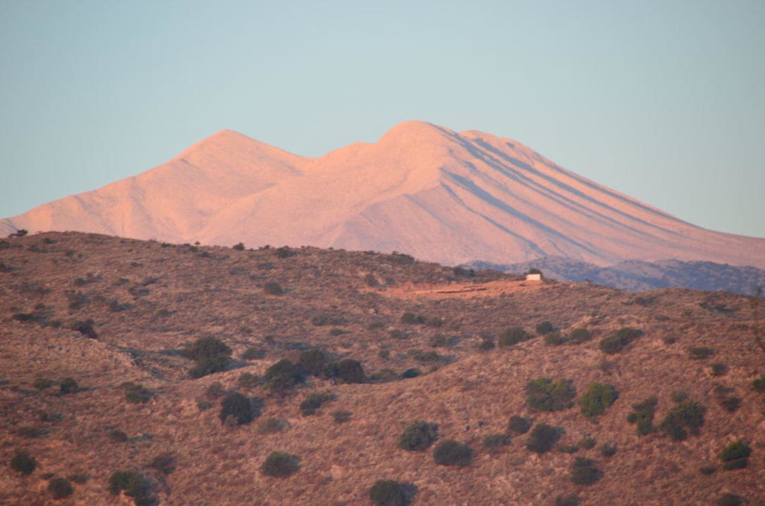 Berge im Morgengrauen Hotel Corissia Princess