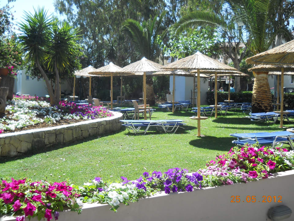 Blick in den Corossia Park Corissia Beach Hotel