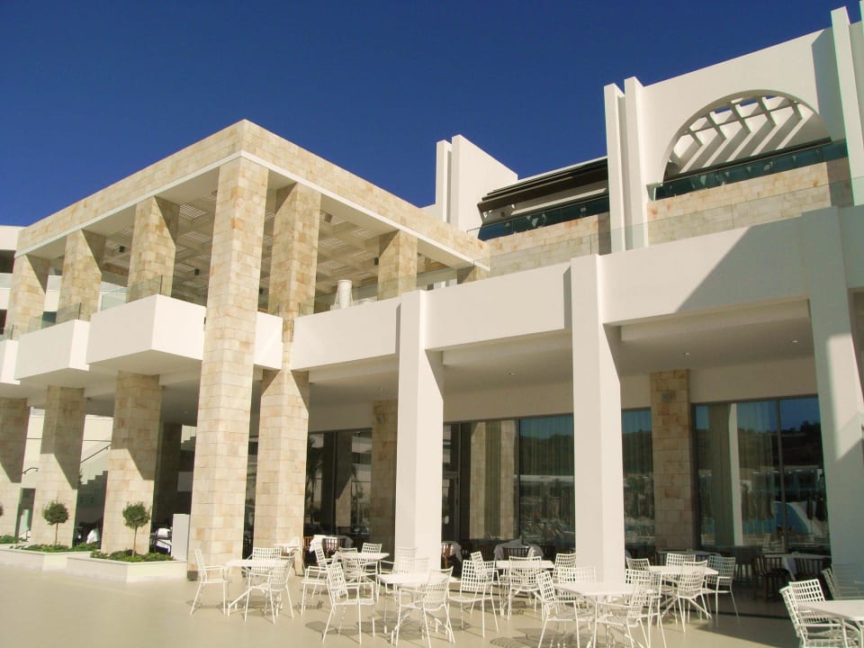 Hauptrestaurant außen Princess Andriana Resort & Spa