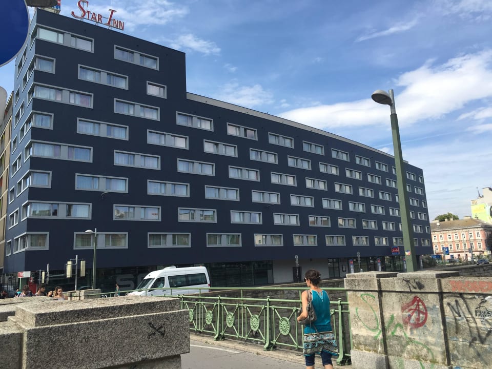 Hotel von außen Leonardo Hotel Vienna Schönbrunn