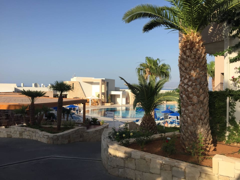 Hotelgelände Grand Hotel Holiday Resort