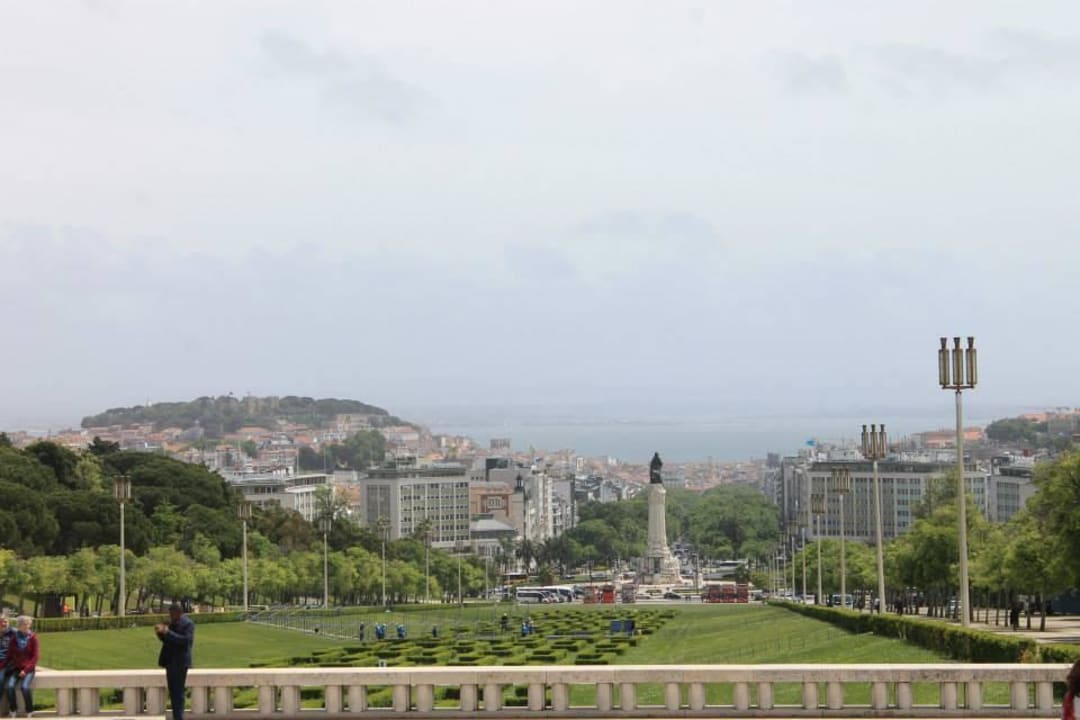 Blick auf Lissabon Holiday Inn Express & Suites Lisbon - Príncipe Real