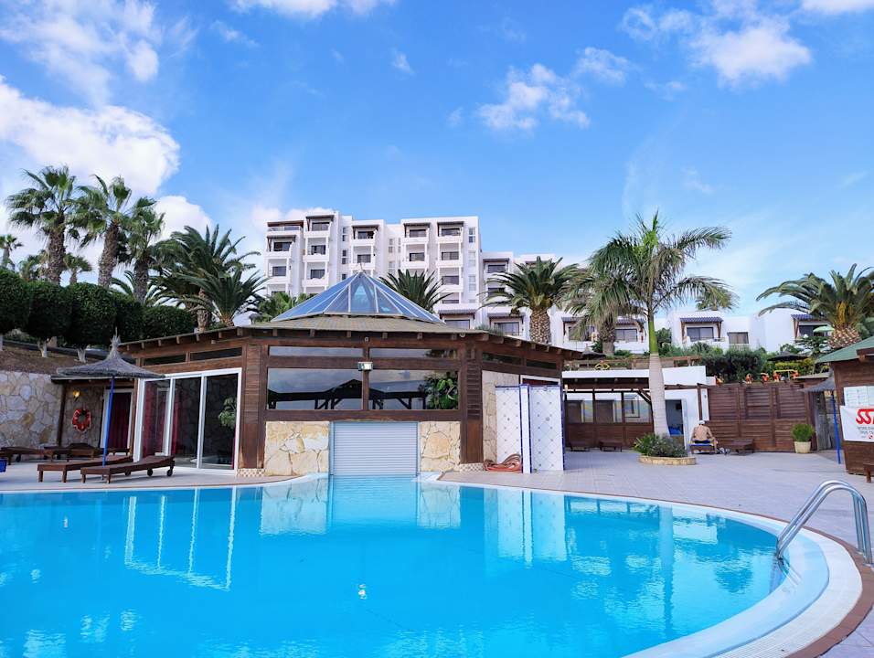 Pool Marina Playa Suite Hotel