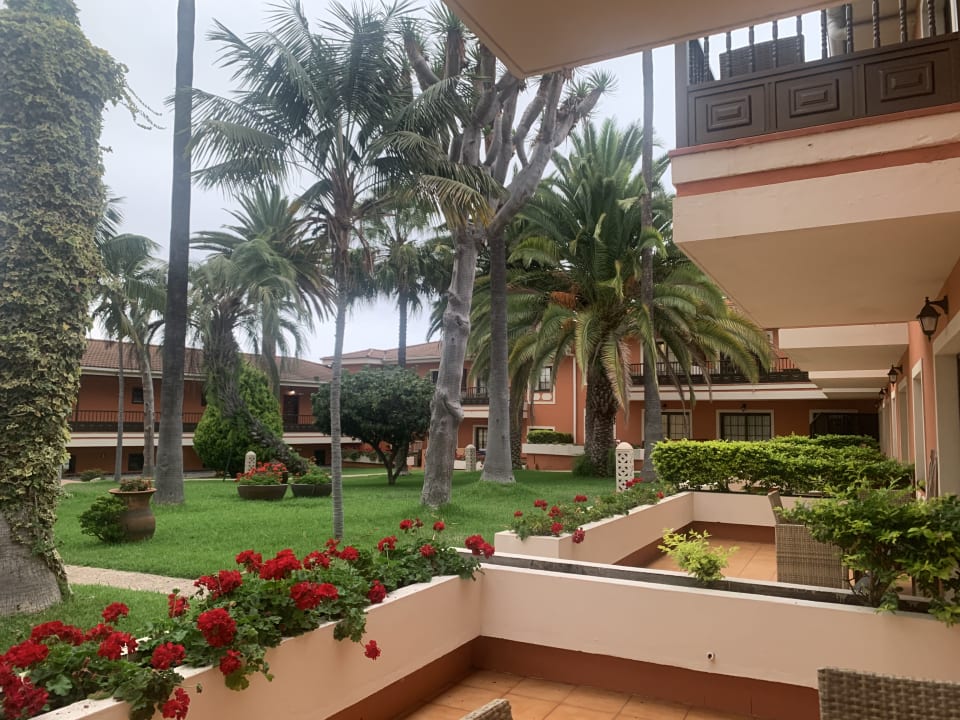 Gartenanlage Apartments Ambassador