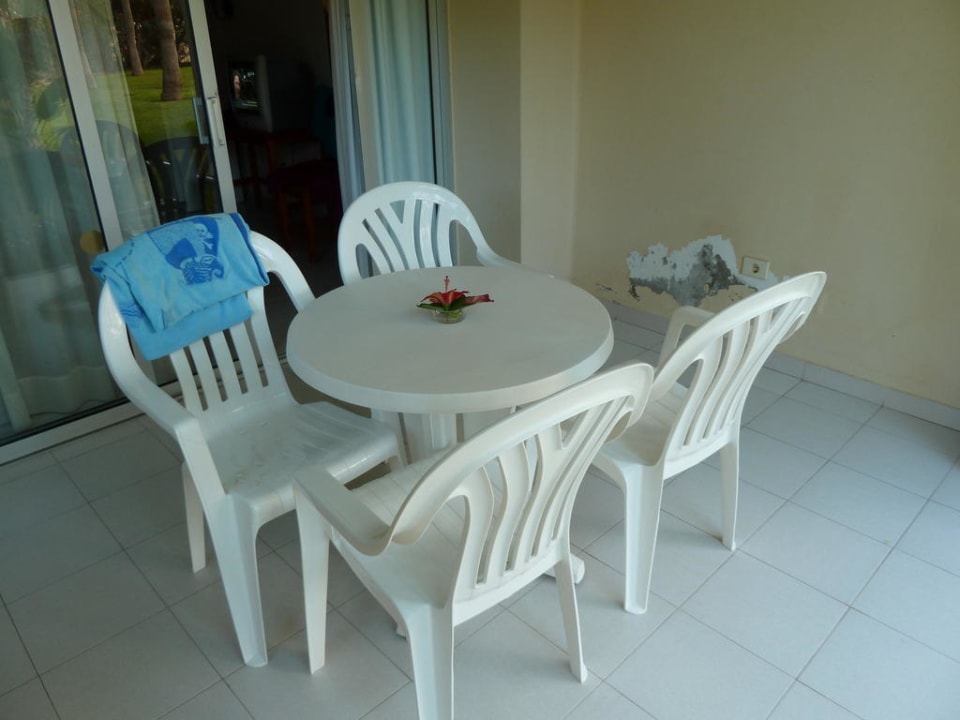 Terrasse Hotel Riu Oliva Beach Resort