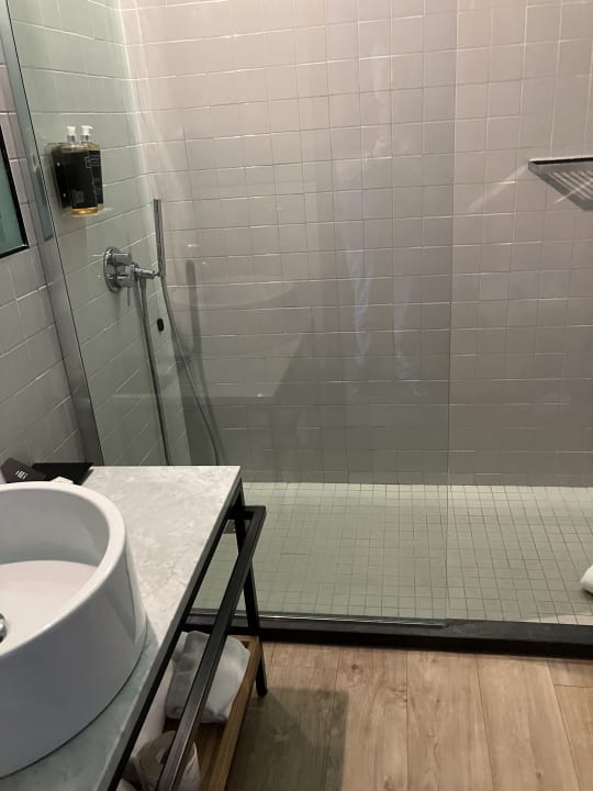 Zimmer The Poet Hotel