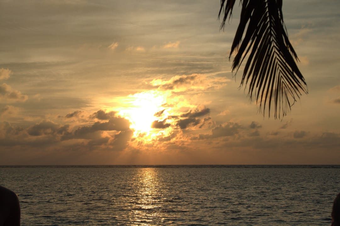 Jeden Tag ein anderer Sonnenuntergang Summer Island Maldives