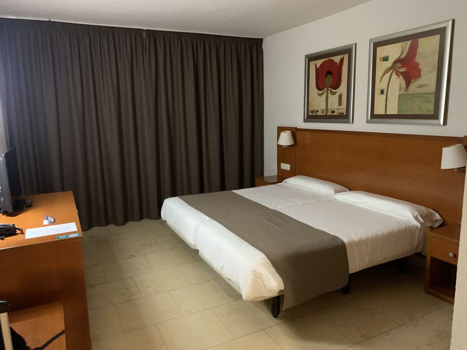 Zimmer Las Palmeras Affiliated by FERGUS