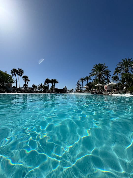 Pool Abora Interclub Atlantic by Lopesan Hotels
