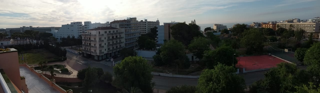 Panoramablick von der Terrasse des Fitness-Studios in der 4. Hotel Mariant Park